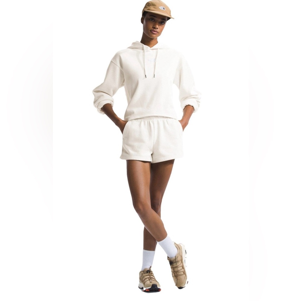 The North Face Women’s Fleece Shorts Sz L
